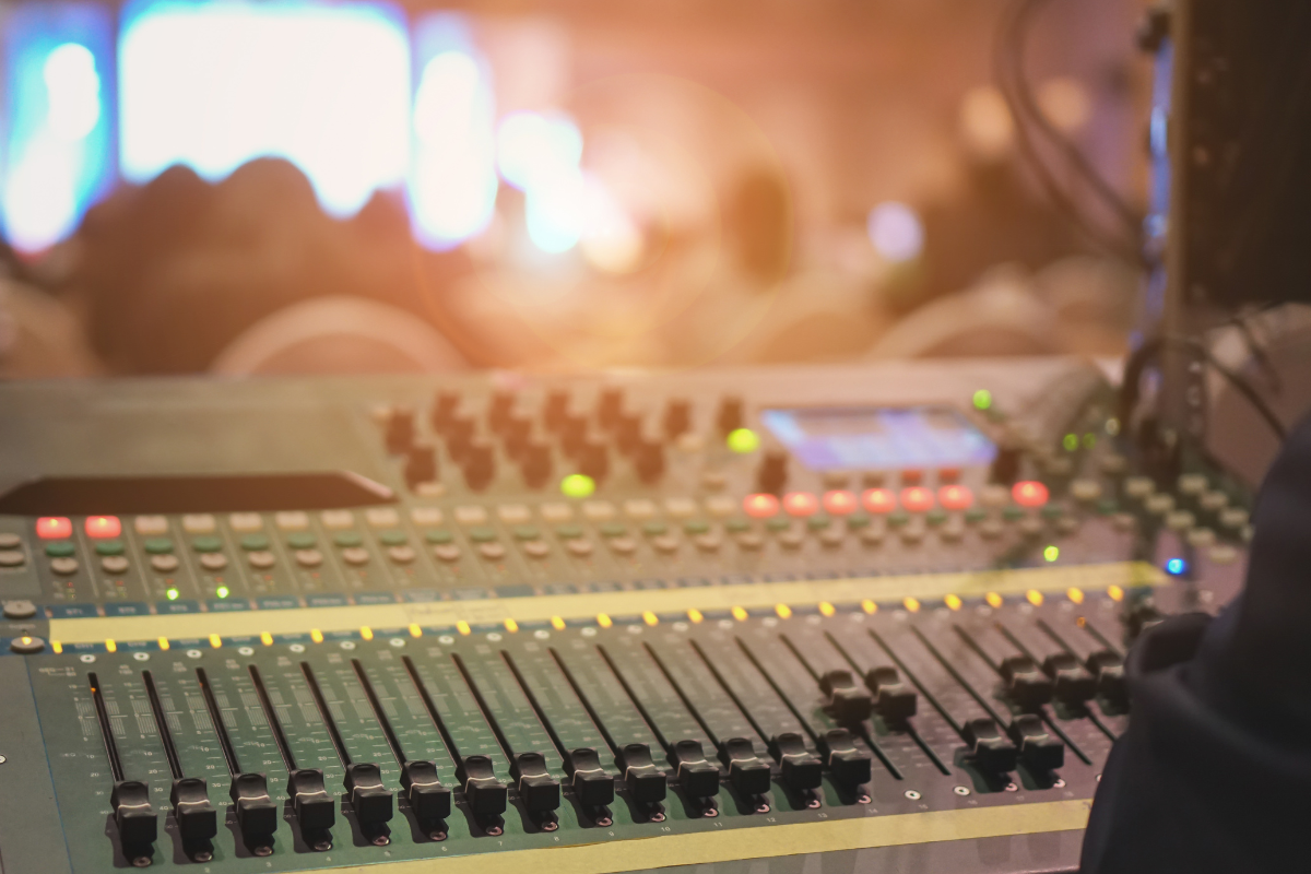 sound engineer volunteer jobs in cornwall